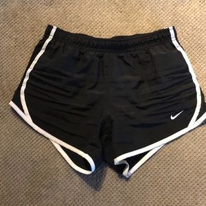 girls NIKE shorts sz M